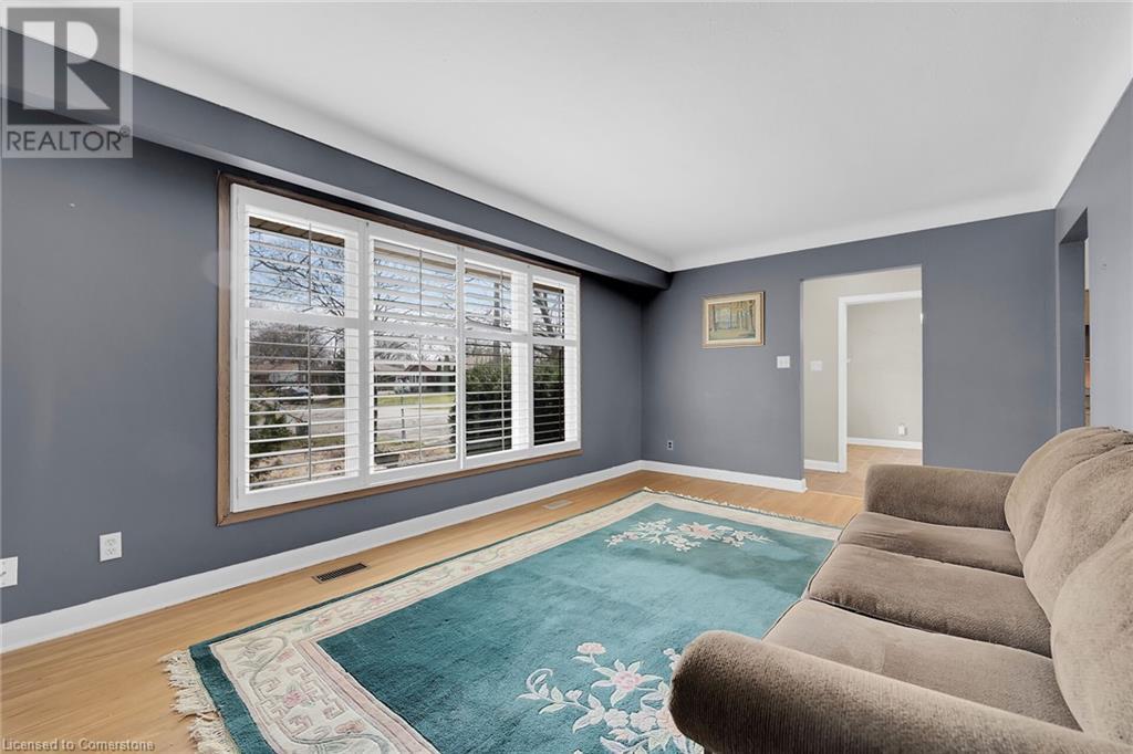 Photo 25 of 9 Gavin Drive, St Catharines ON
