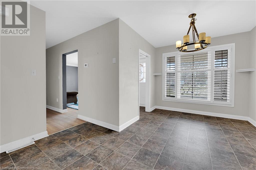 Photo 47 of 9 Gavin Drive, St Catharines ON