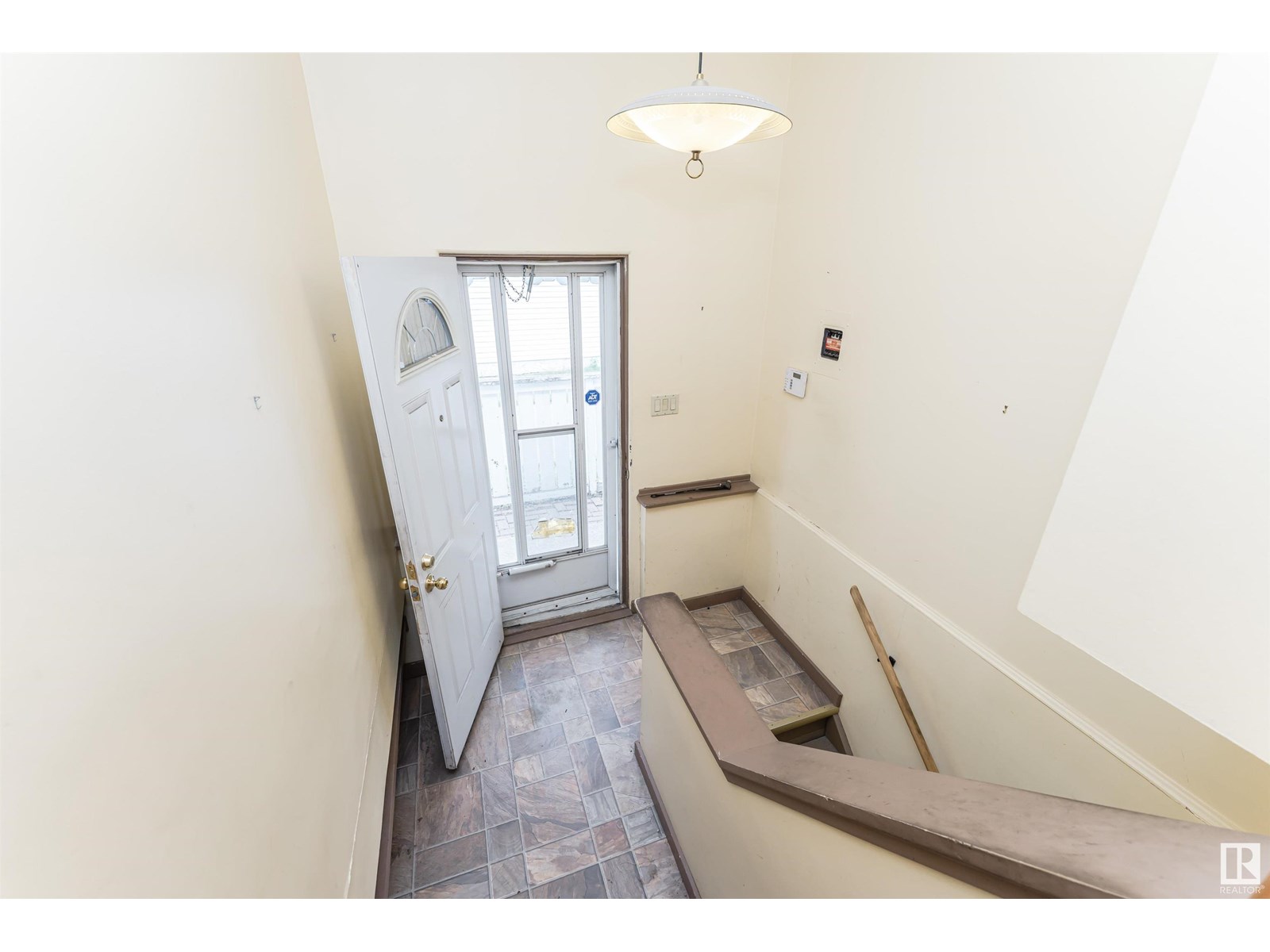 Photo 42 of 14732 91 Av Nw, Edmonton AB