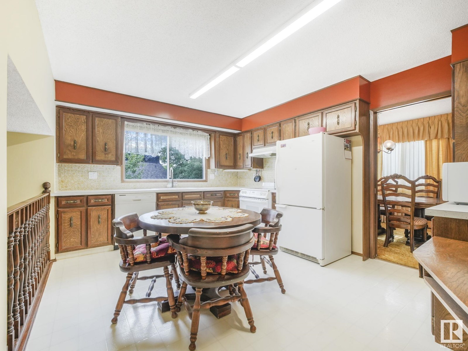 Photo 6 of 10206 173 A Av Nw, Edmonton AB