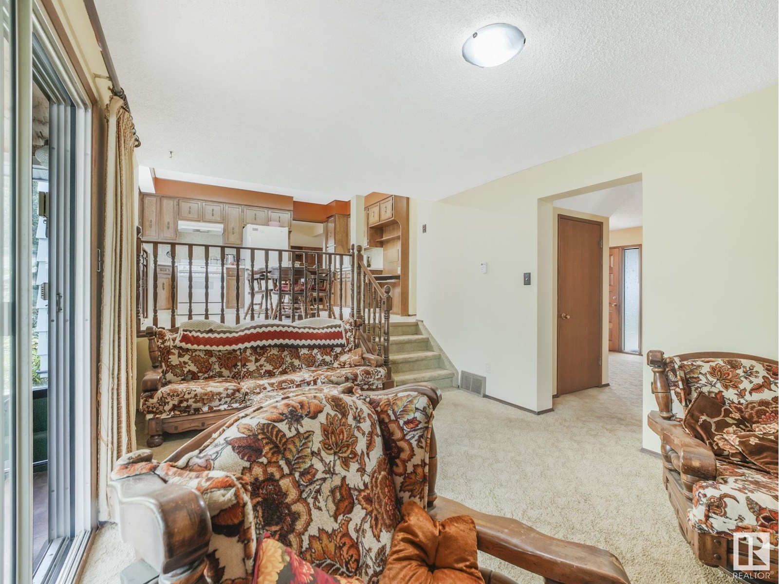 Photo 3 of 10206 173 A Av Nw, Edmonton AB
