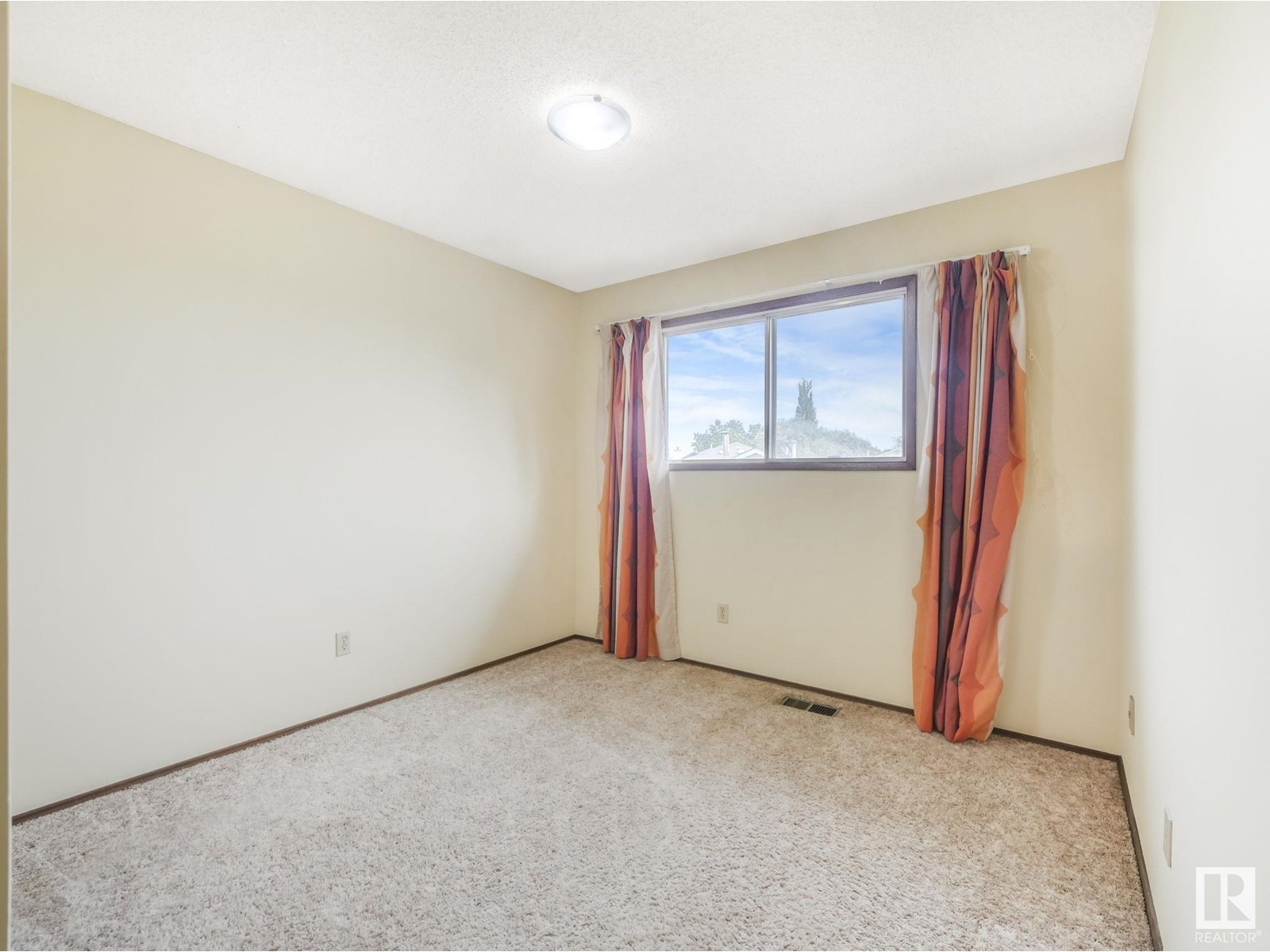 Photo 56 of 10206 173 A Av Nw, Edmonton AB