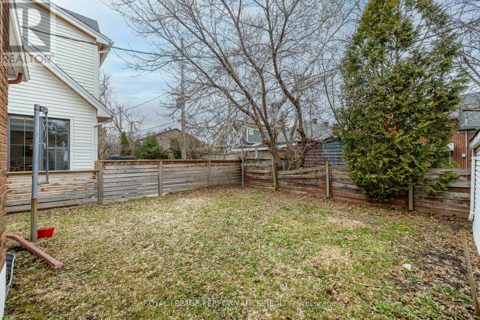 Photo 12 of 45 Mcnaughton Avenue, Ottawa ON