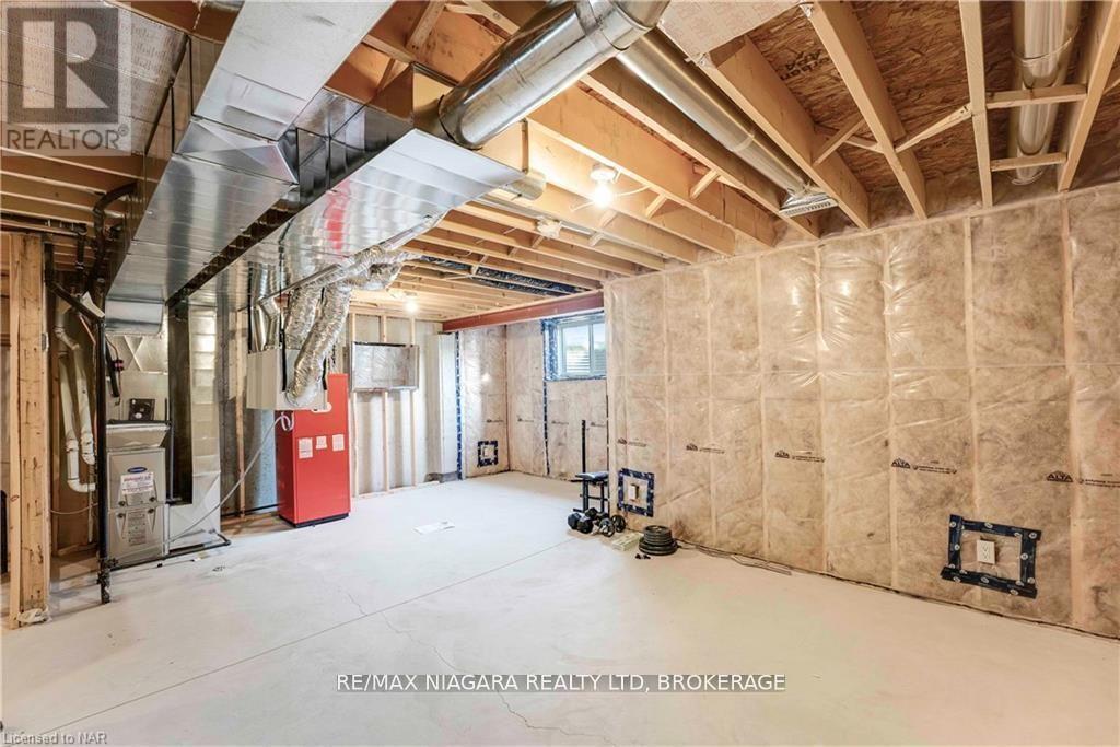 Photo 14 of 7125 Parsa Street, Niagara Falls ON