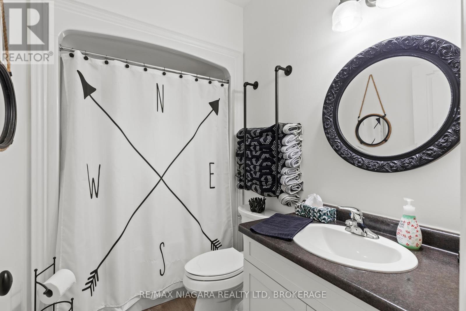 Photo 13 of 35 Burleigh Road S, Fort Erie ON