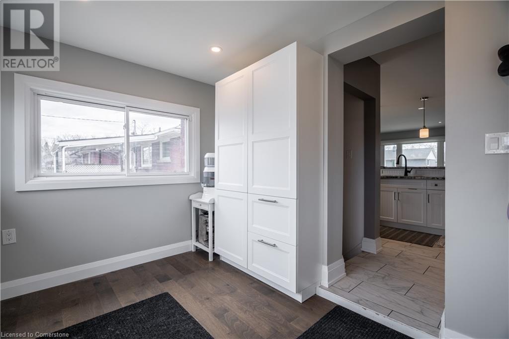 Photo 6 of 14 Milton Road, St Catharines ON