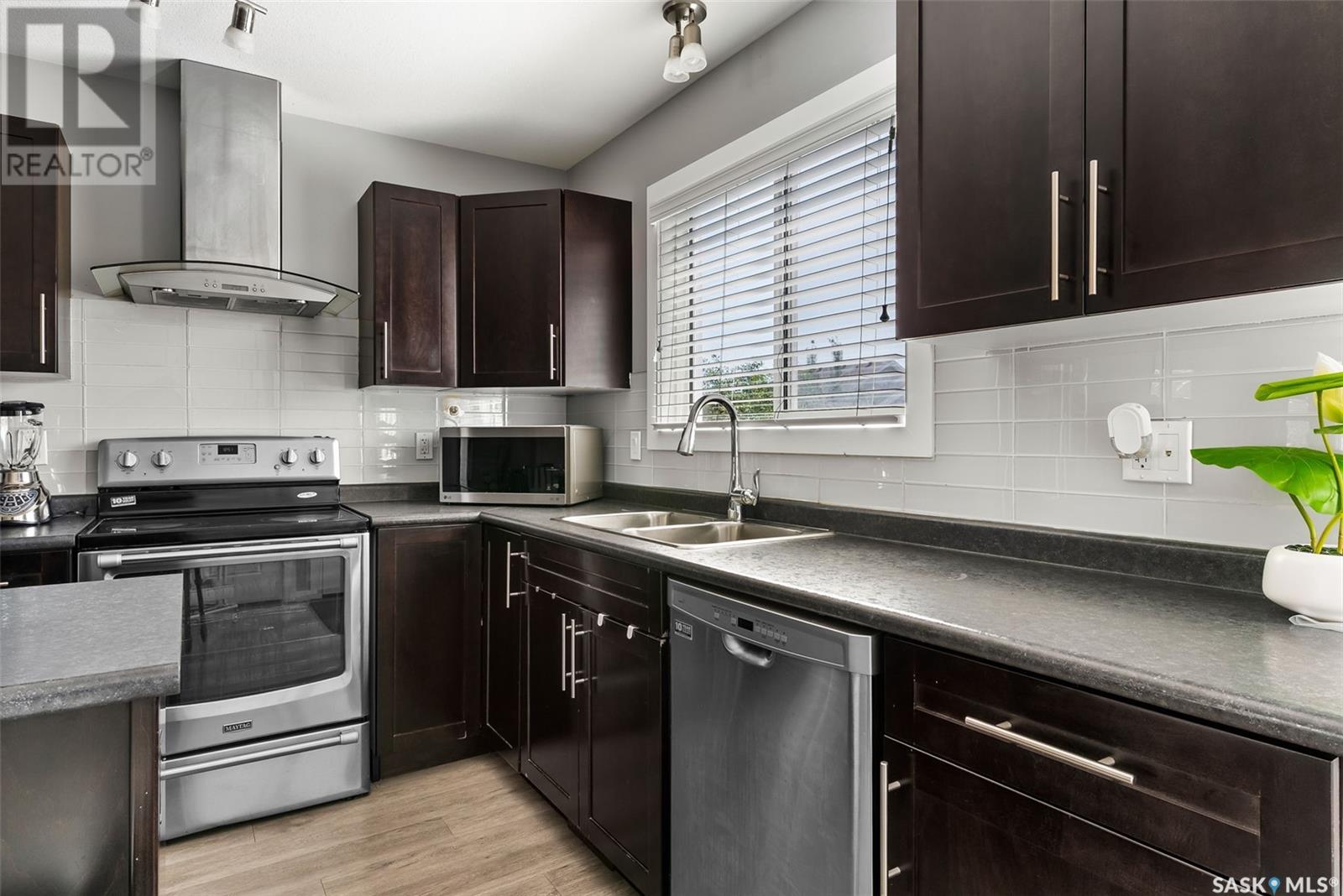 Photo 10 of 4621 Primrose Green Drive, Regina SK
