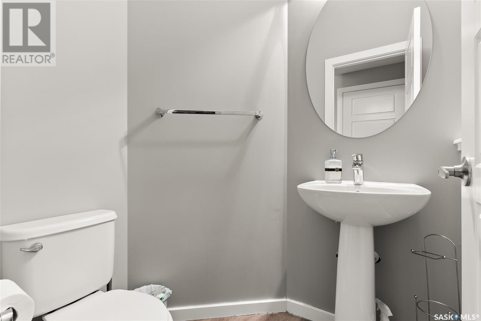 Photo 15 of 4621 Primrose Green Drive, Regina SK
