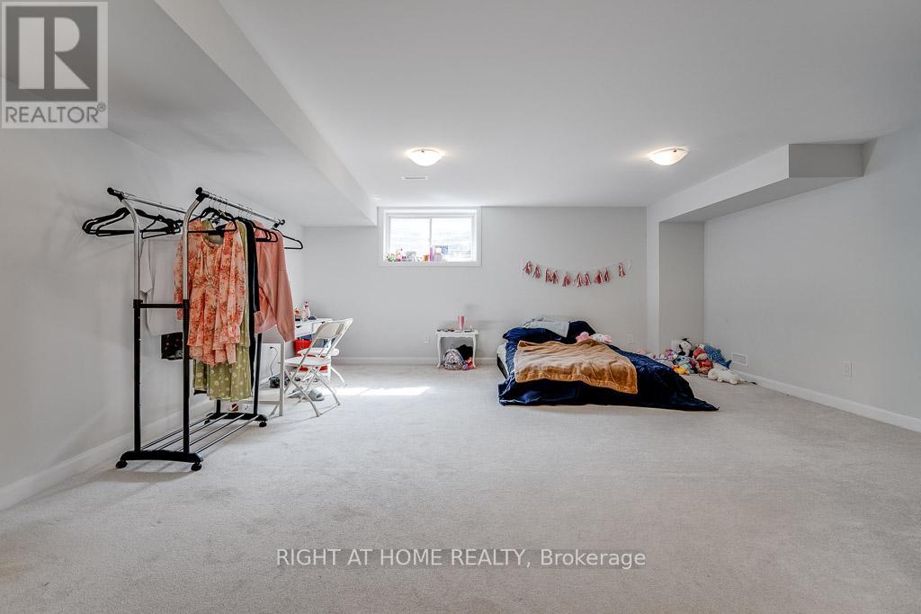 Photo 7 of 301 Drumlish Lane, Ottawa ON