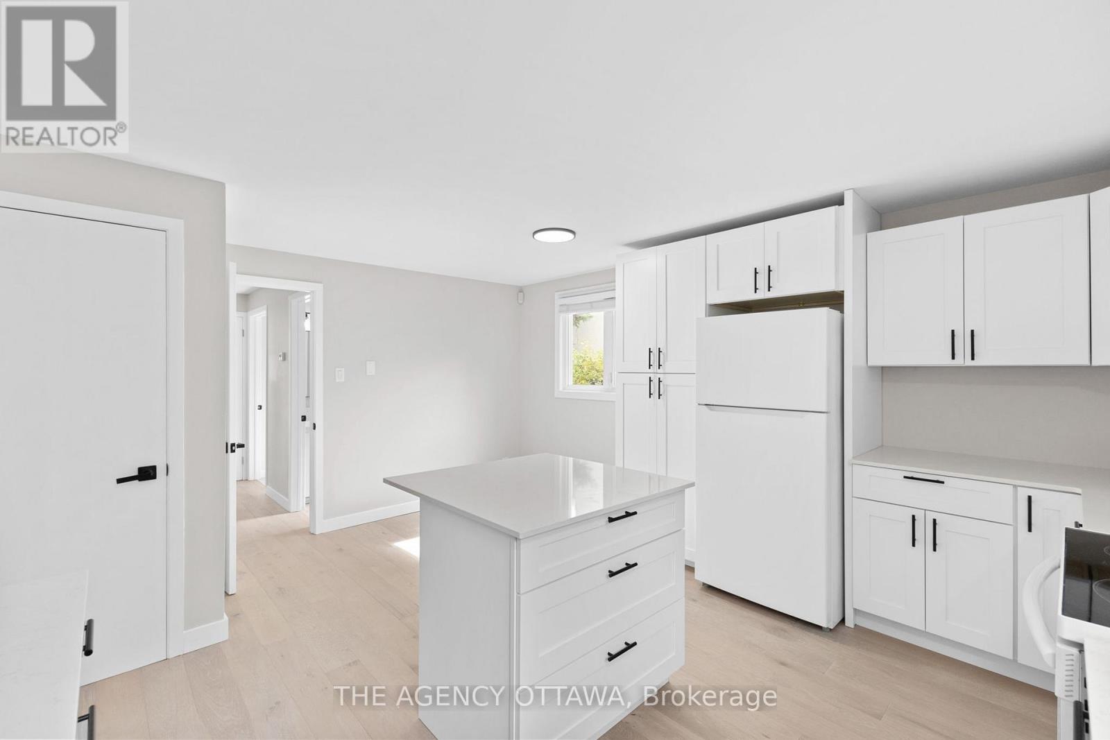 Photo 13 of 688 Laverendrye Drive, Ottawa ON