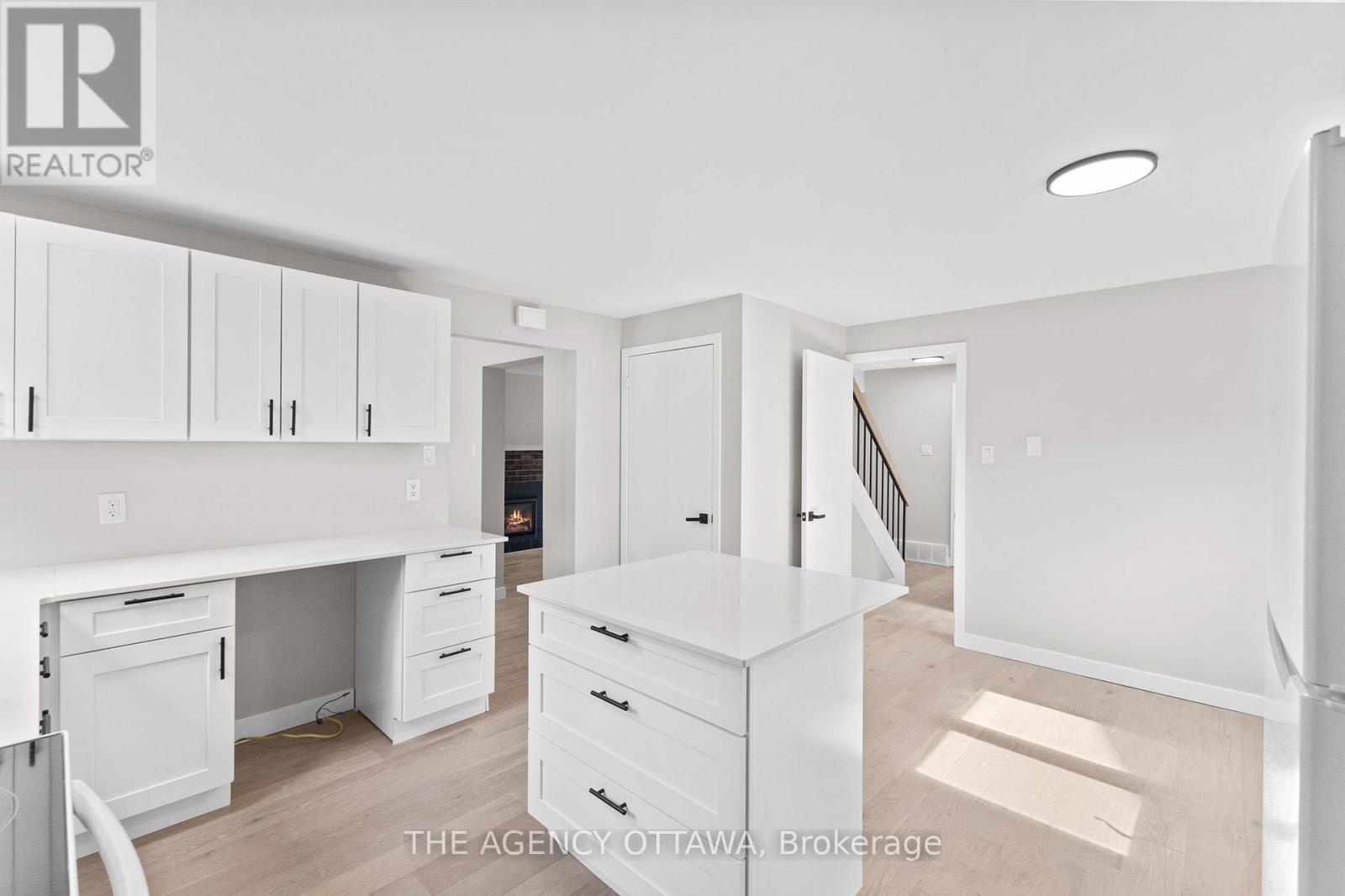 Photo 14 of 688 Laverendrye Drive, Ottawa ON