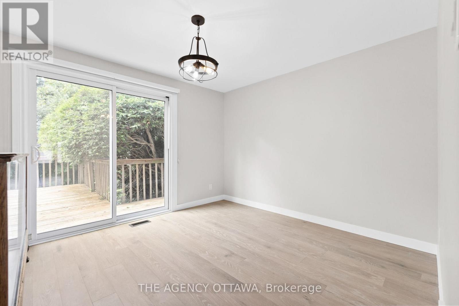 Photo 15 of 688 Laverendrye Drive, Ottawa ON