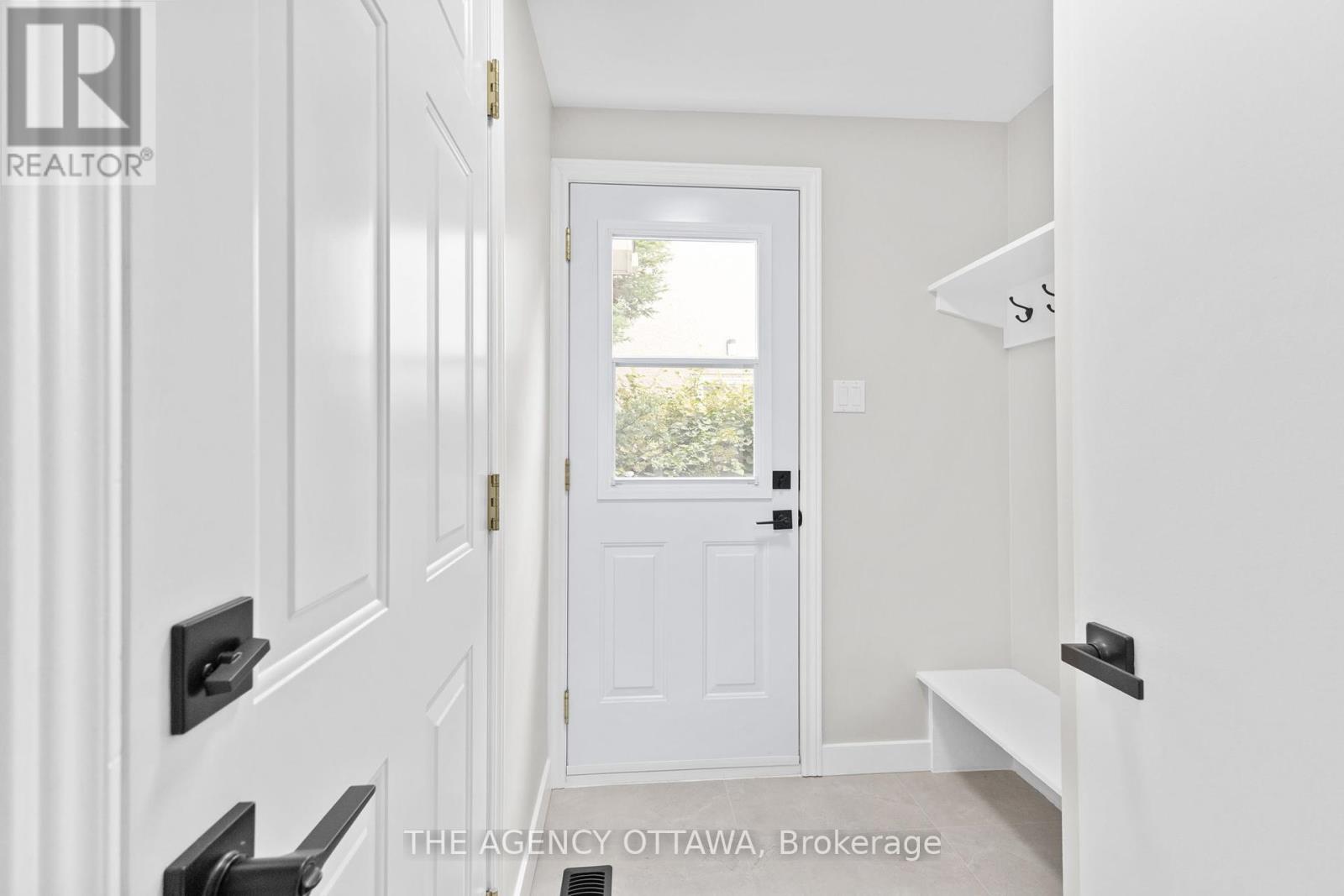 Photo 8 of 688 Laverendrye Drive, Ottawa ON