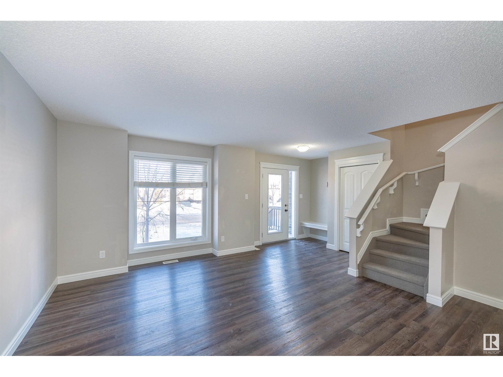Photo 6 of 3081 Keswick Wy Sw, Edmonton AB