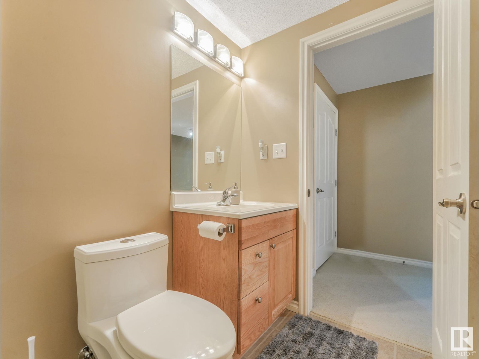 Photo 40 of 8515 157 Av Nw, Edmonton AB