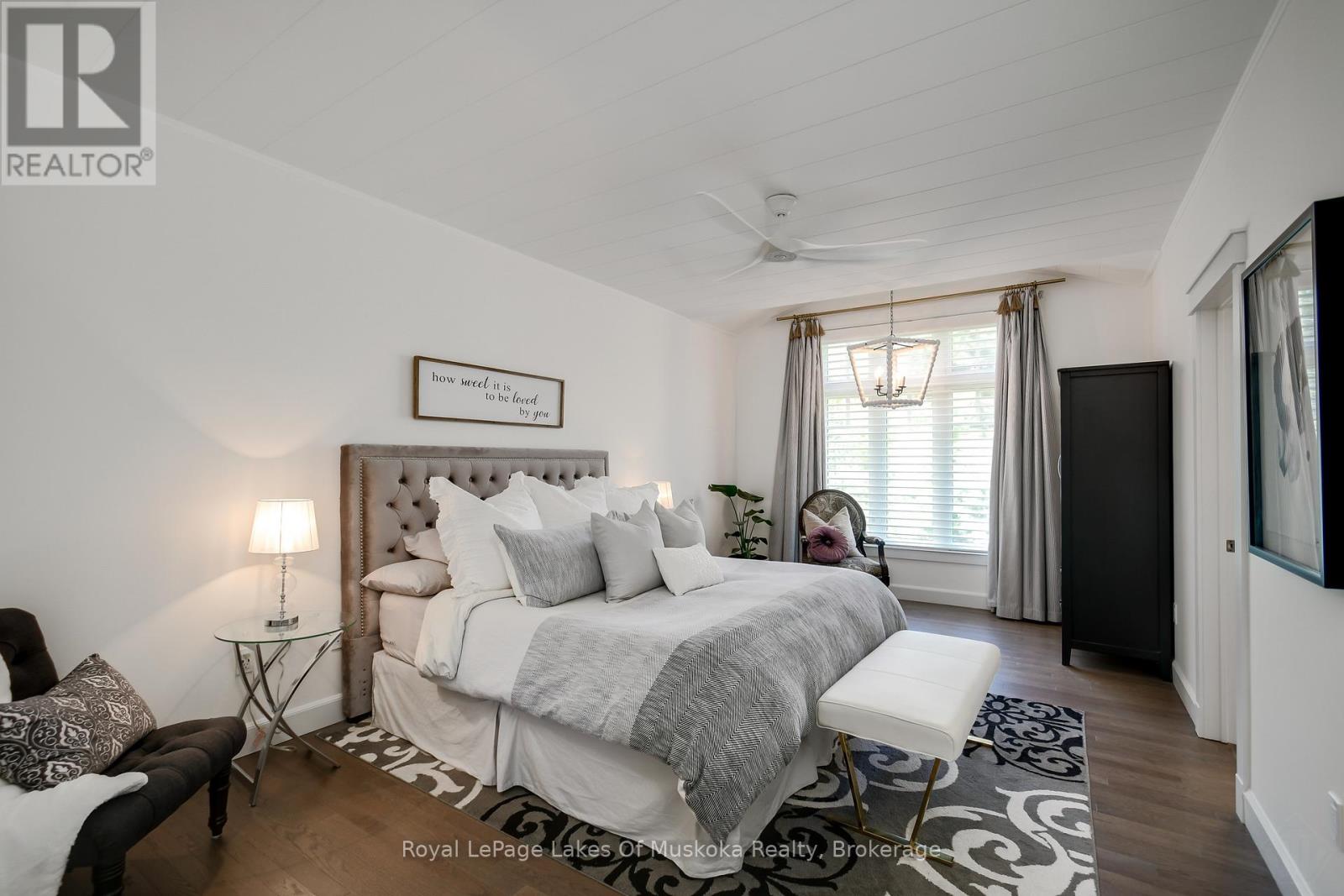 Photo 33 of 75 Selkirk Drive, Huntsville ON