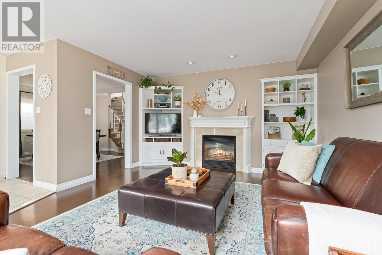 Photo 14 of 95 Standish Street, Halton Hills ON