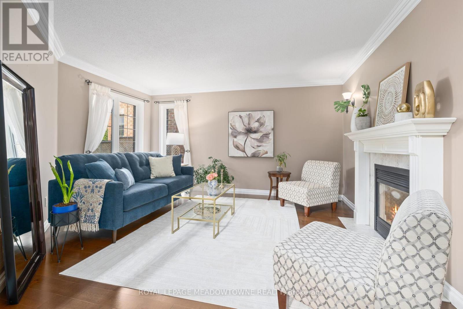 Photo 7 of 95 Standish Street, Halton Hills ON