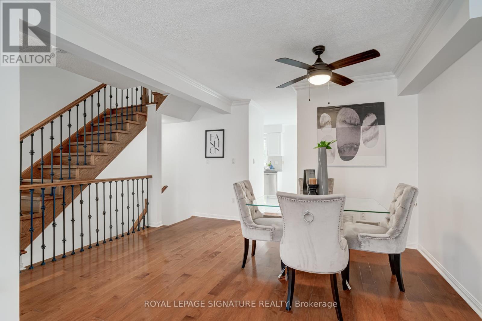 Photo 10 of 49 80 Acorn Place, Mississauga ON