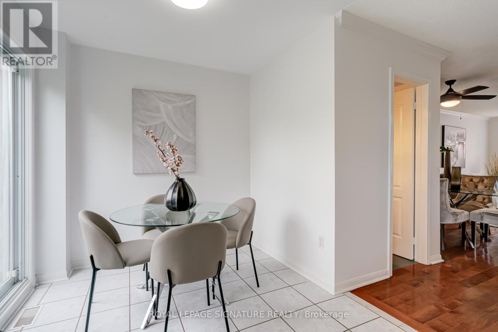 Photo 20 of 49 80 Acorn Place, Mississauga ON