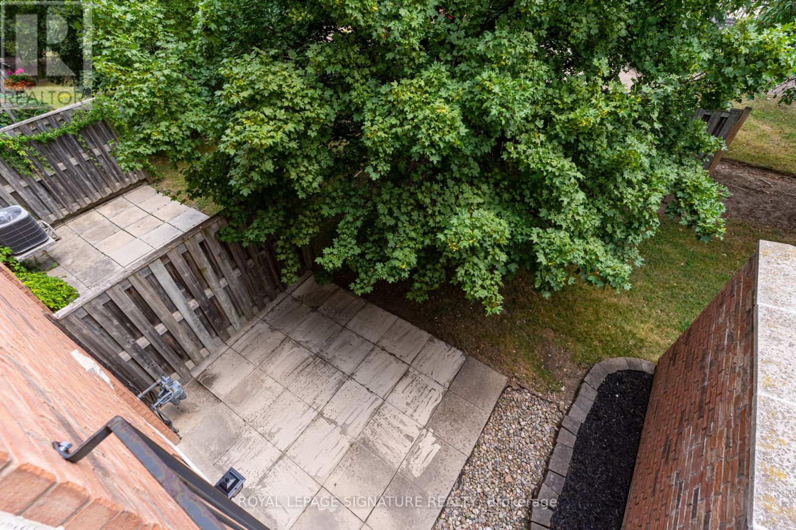 Photo 37 of 49 80 Acorn Place, Mississauga ON