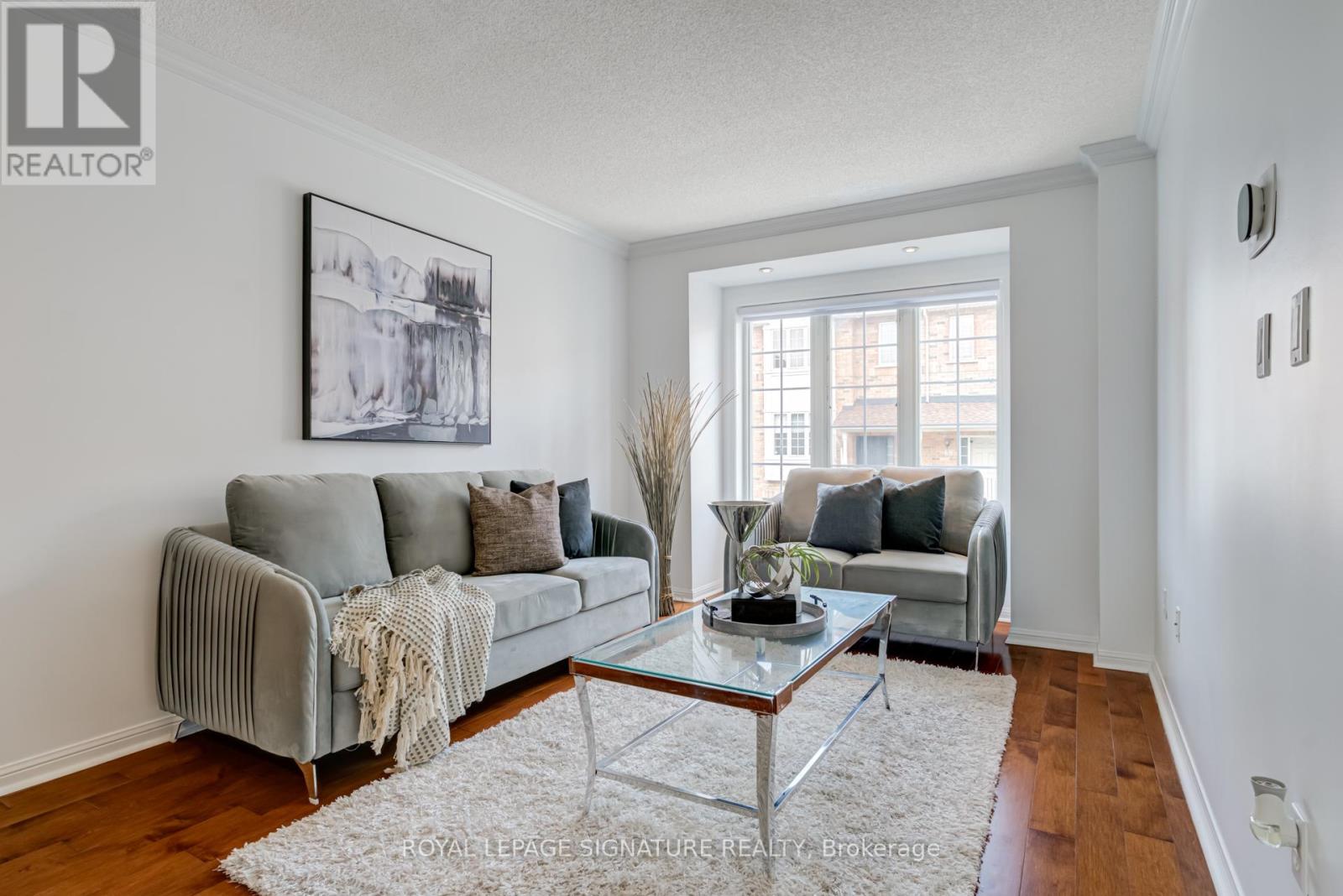 Photo 6 of 49 80 Acorn Place, Mississauga ON