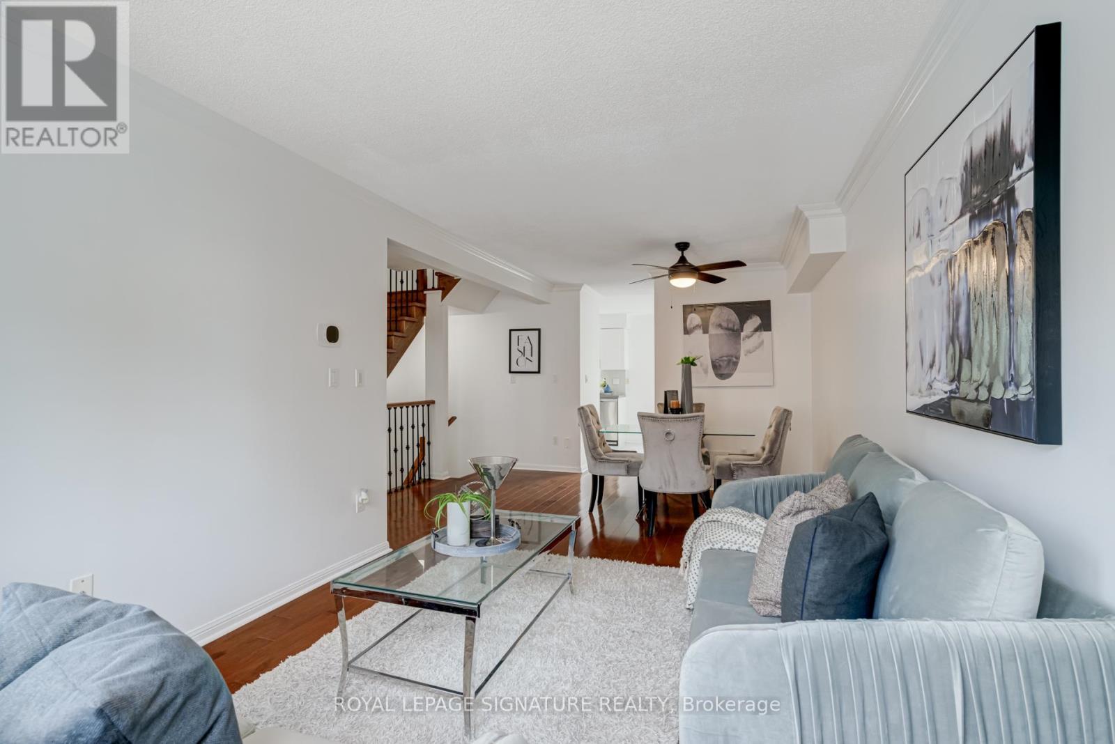 Photo 9 of 49 80 Acorn Place, Mississauga ON