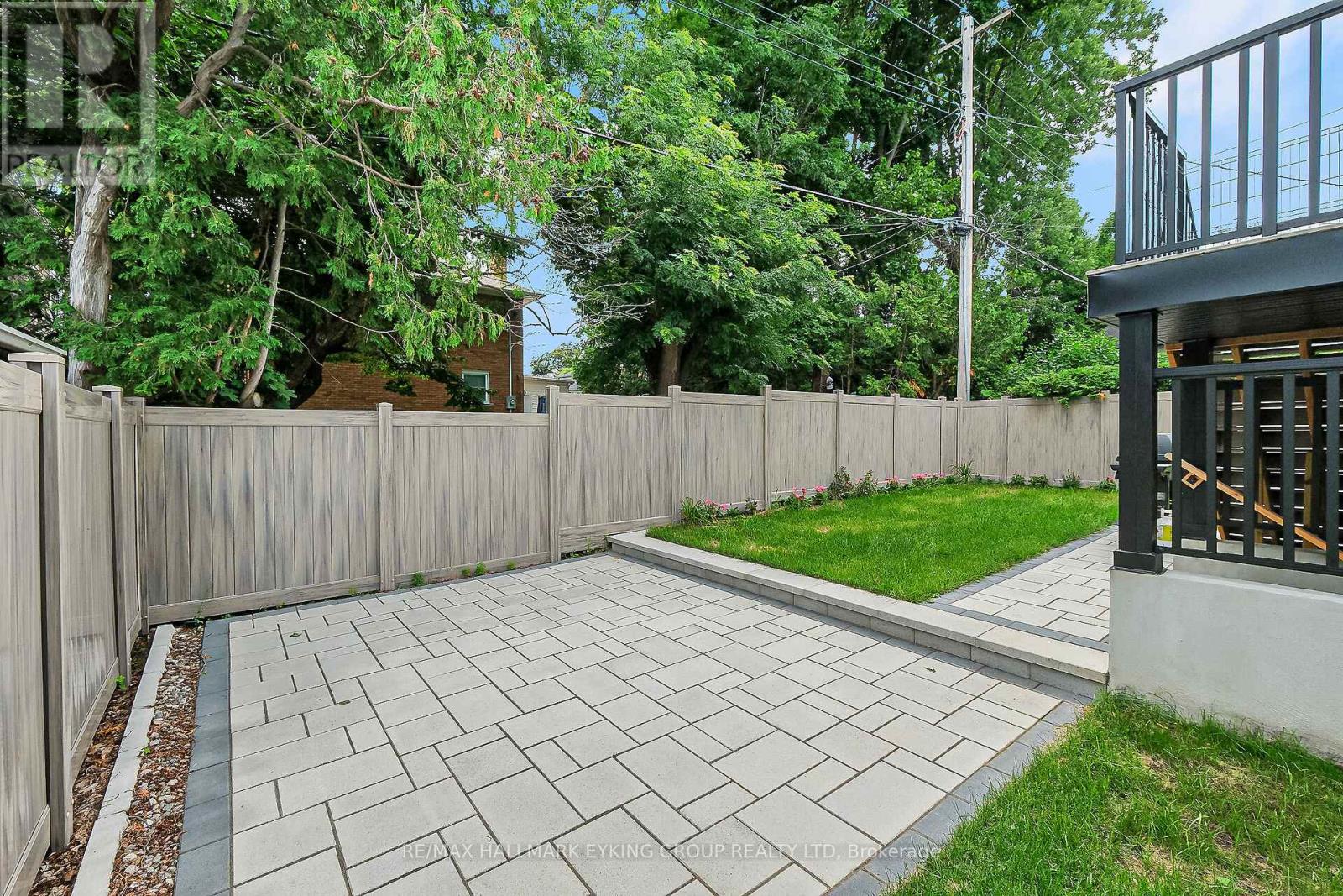 Photo 34 of 623 Rowanwood Avenue, Ottawa ON