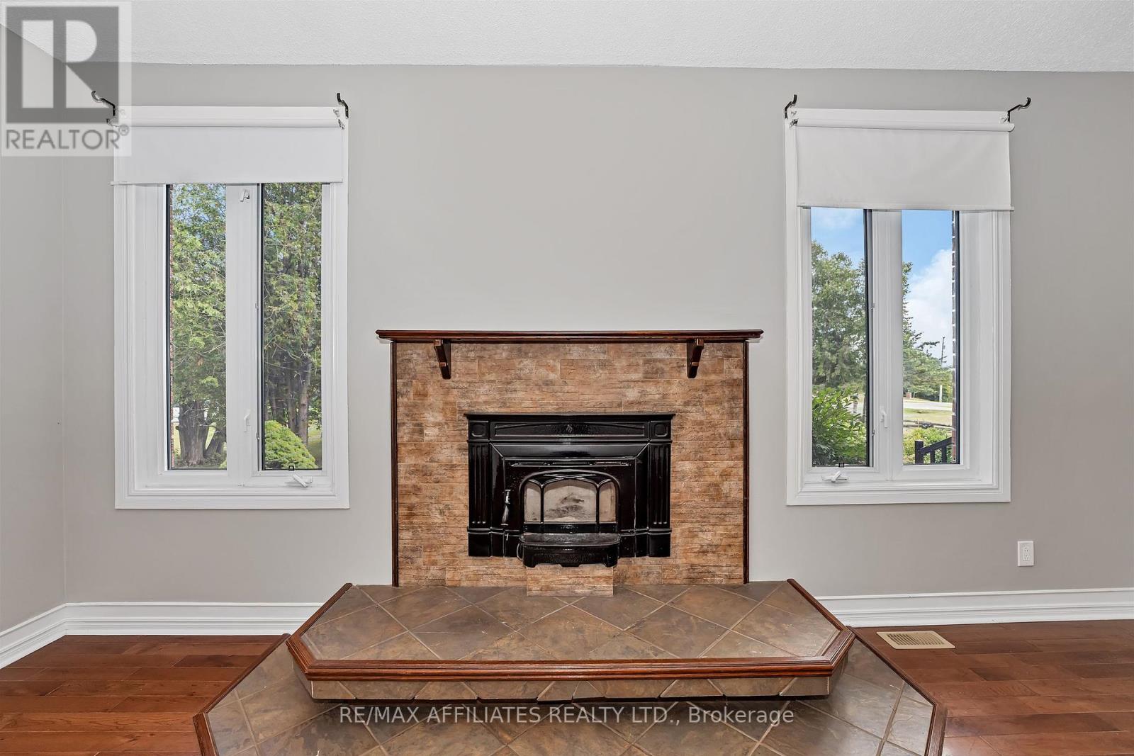 Photo 38 of 101 Carterfarm Crescent, Ottawa ON
