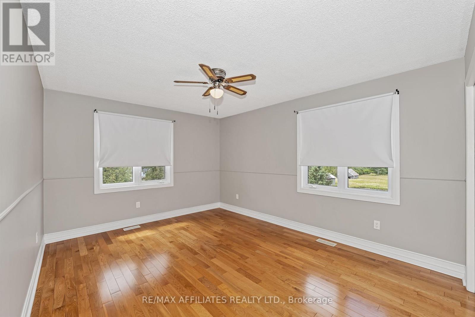 Photo 14 of 101 Carterfarm Crescent, Ottawa ON