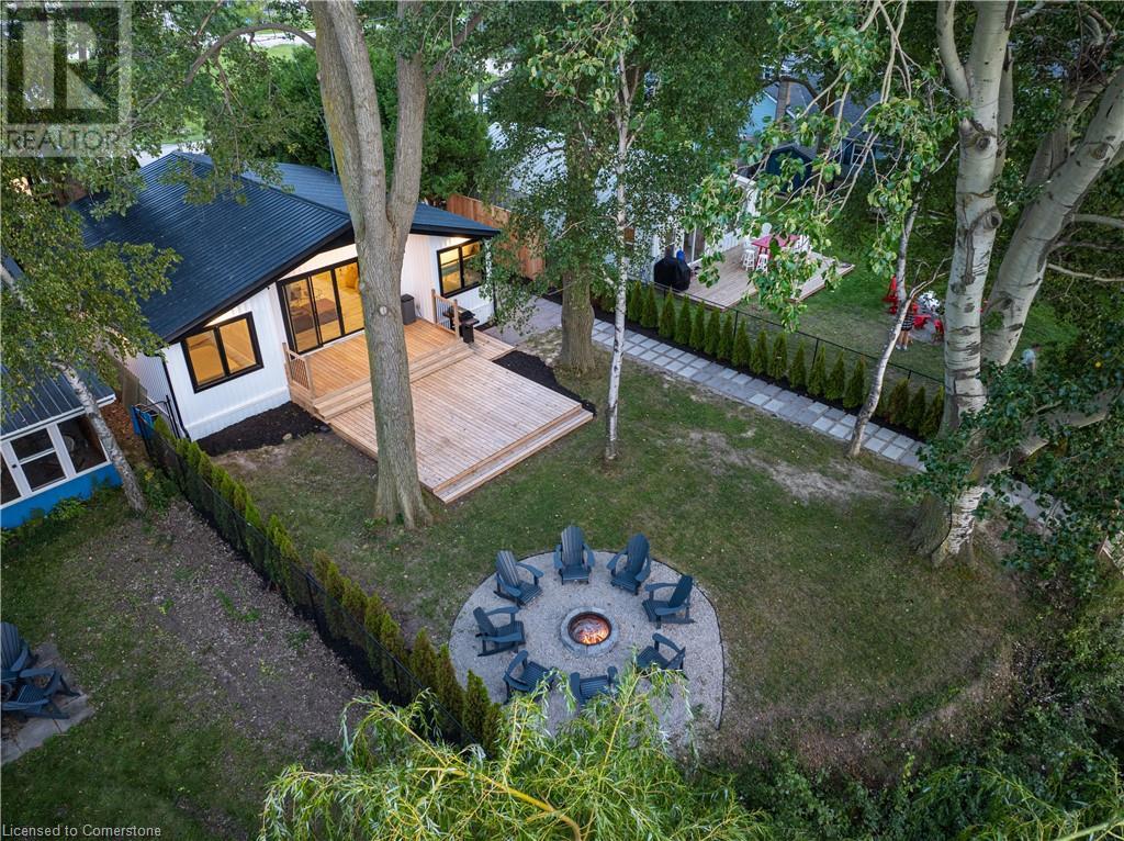 Photo 33 of 71865 Sunview Avenue, Dashwood ON