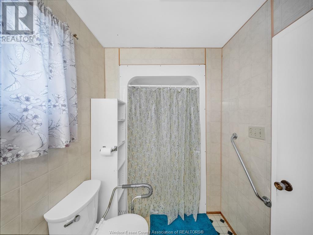 Photo 13 of 1331 Deer Run Road, Leamington ON