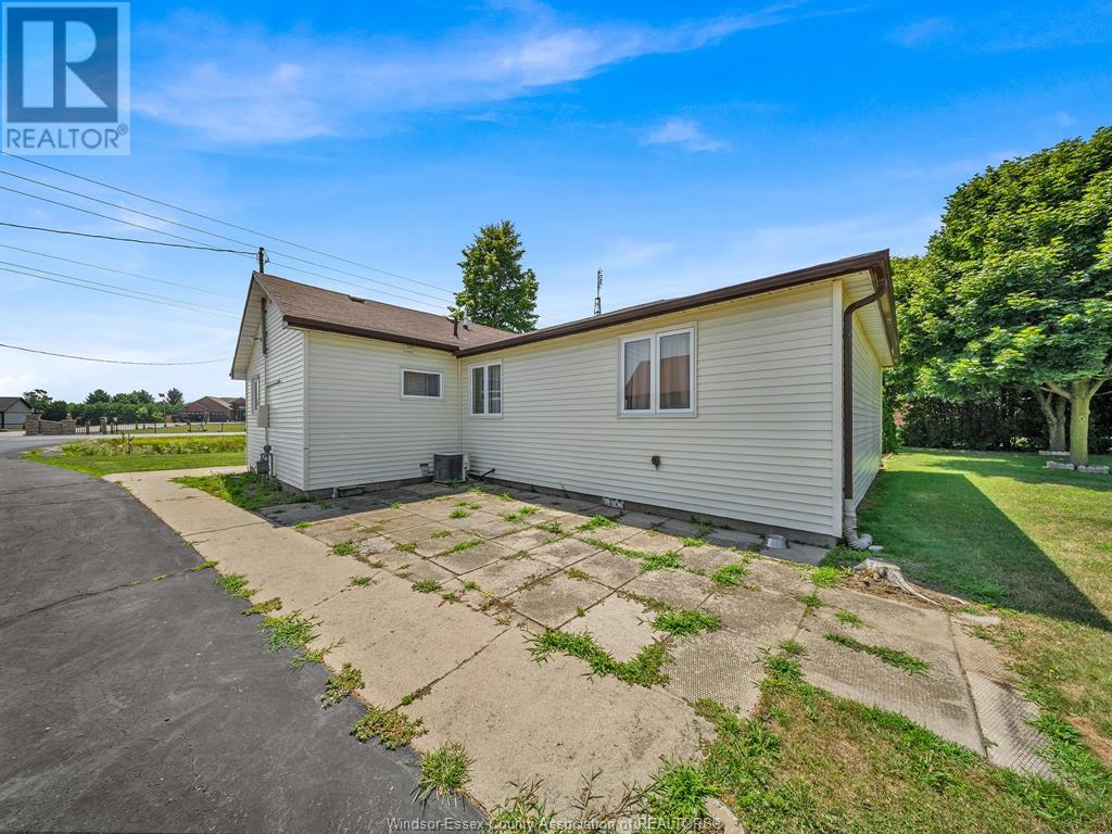 Photo 23 of 1331 Deer Run Road, Leamington ON