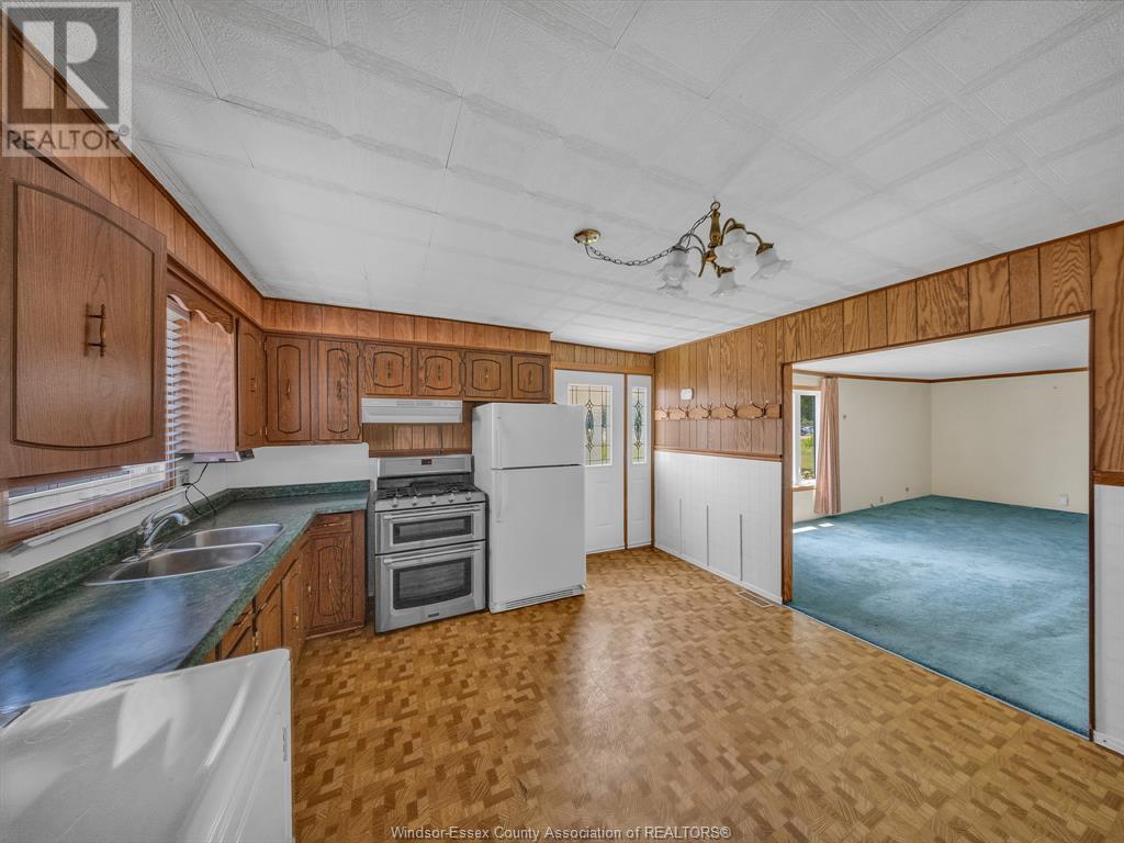 Photo 5 of 1331 Deer Run Road, Leamington ON