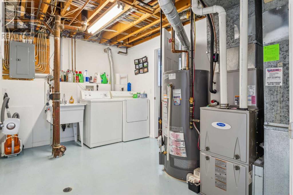 Single Family House Bi-level for Sale in  Haddon Road SW Haysboro Calgary 