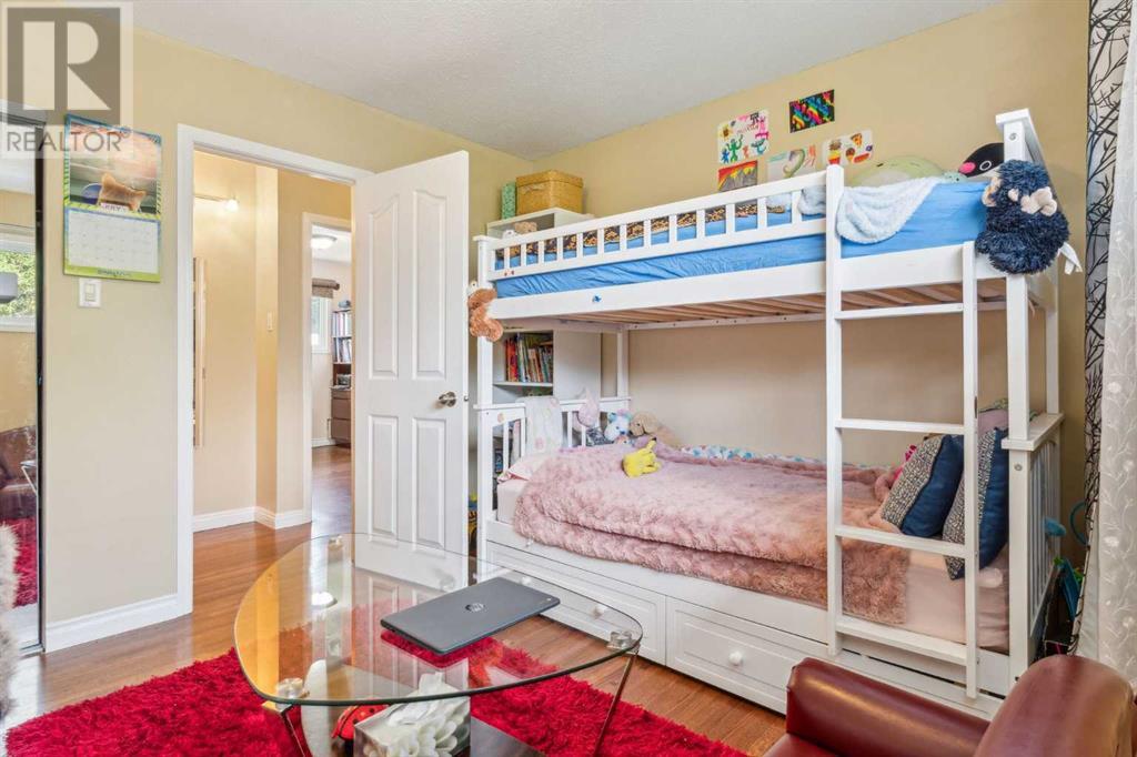 Single Family House Bi-level for Sale in  Haddon Road SW Haysboro Calgary 