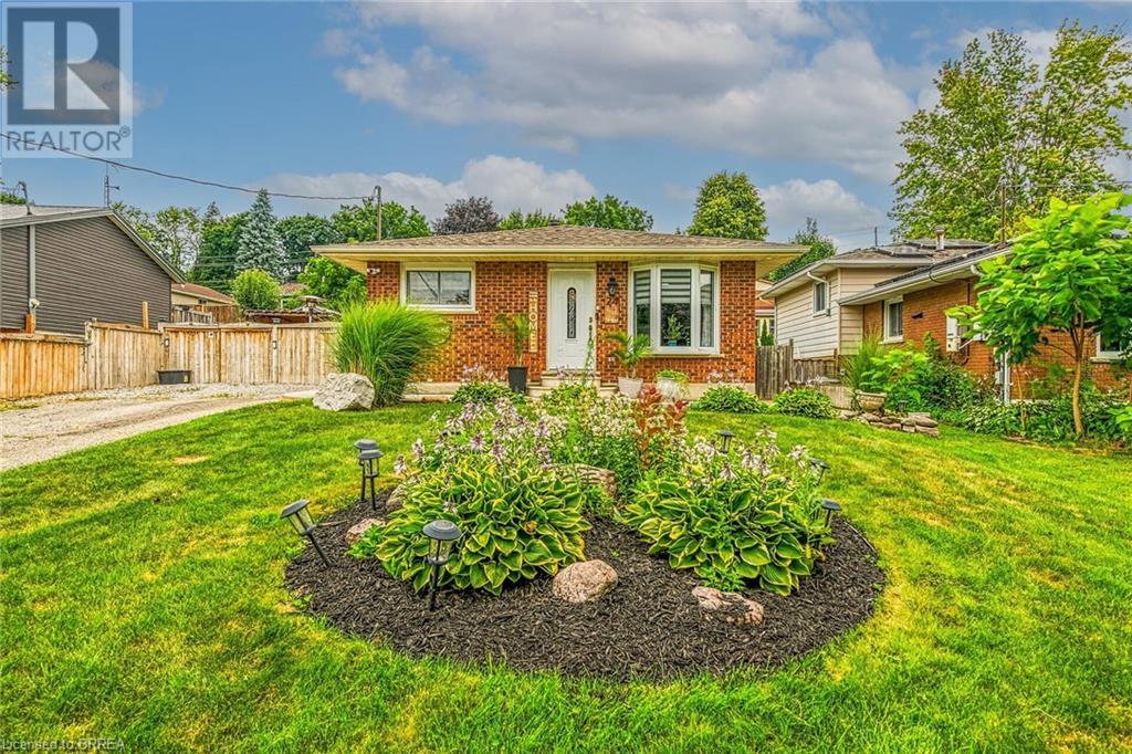 Photo 1 of 24 Ashton Drive, Simcoe ON