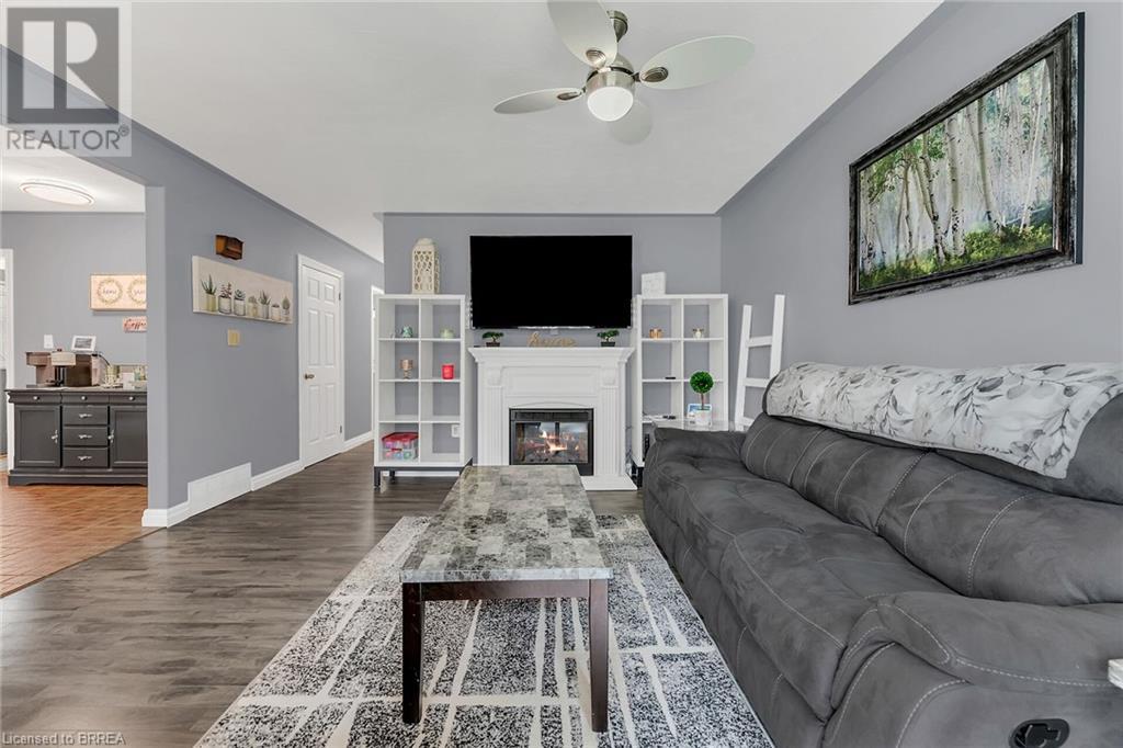 Photo 12 of 24 Ashton Drive, Simcoe ON