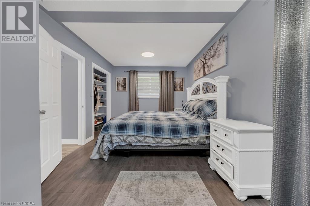 Photo 19 of 24 Ashton Drive, Simcoe ON