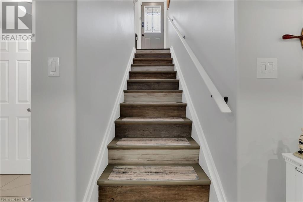 Photo 23 of 24 Ashton Drive, Simcoe ON