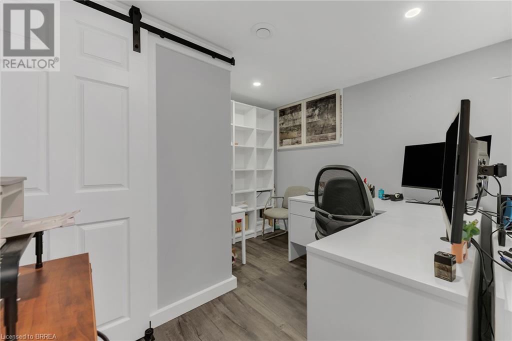 Photo 31 of 24 Ashton Drive, Simcoe ON