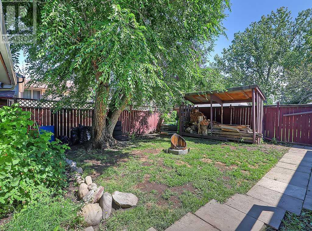 Single Family House Bi-level for Sale in  Lysander Place SE Ogden Calgary 