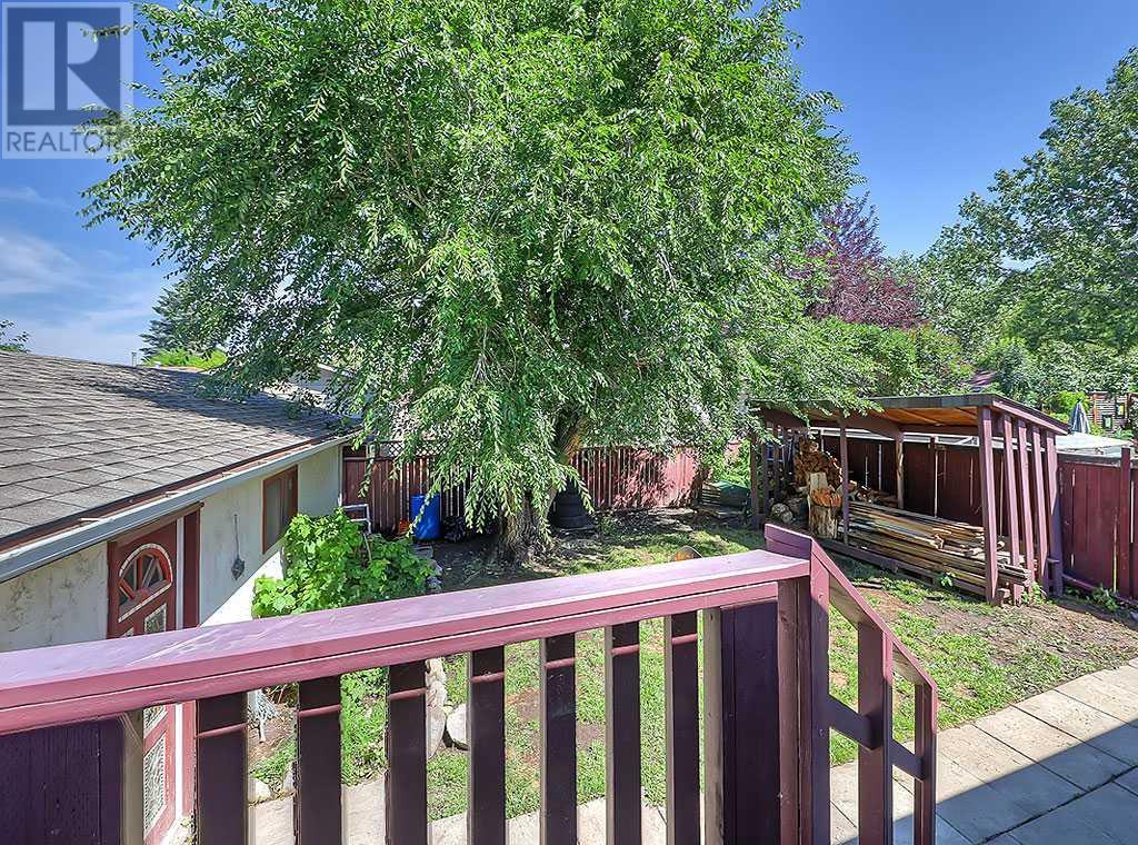 Single Family House Bi-level for Sale in  Lysander Place SE Ogden Calgary 