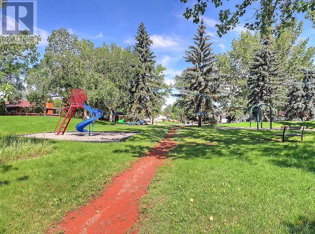 Single Family House Bi-level for Sale in  Lysander Place SE Ogden Calgary 