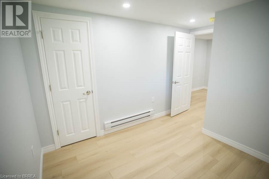 Photo 29 of 415 Chatham Street, Brantford ON