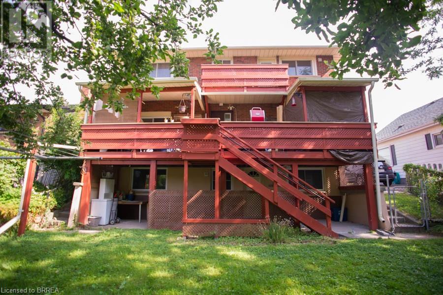 Photo 16 of 415 Chatham Street, Brantford ON