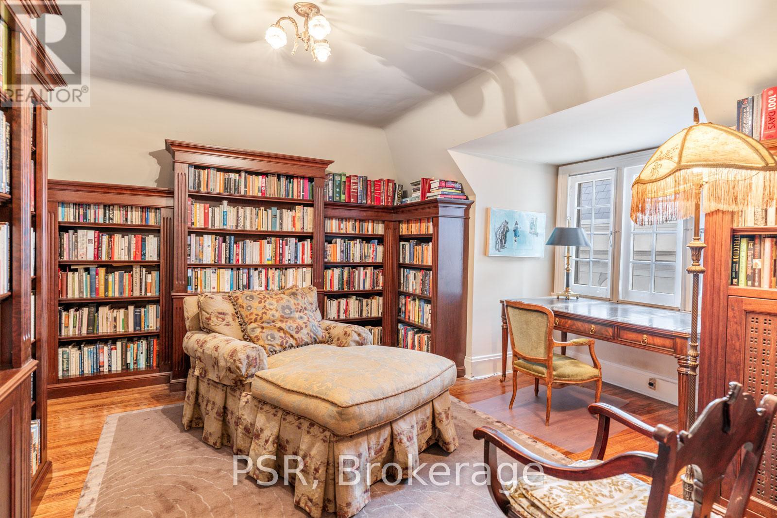 Photo 21 of 13 Old Forest Hill Road, Toronto ON