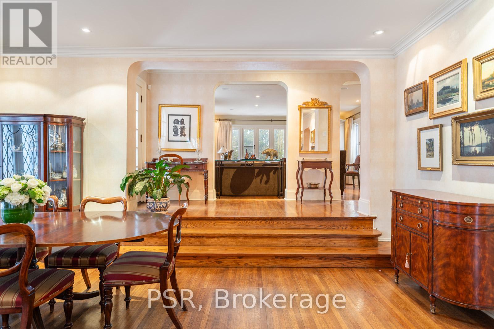 Photo 6 of 13 Old Forest Hill Road, Toronto ON