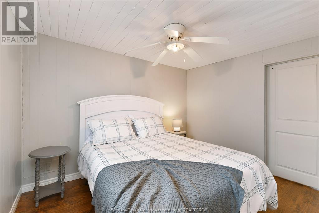 Photo 11 of 206 Robson, Leamington ON