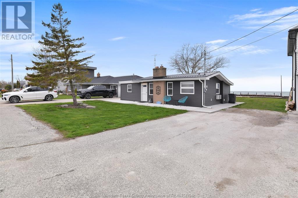 Photo 18 of 206 Robson, Leamington ON